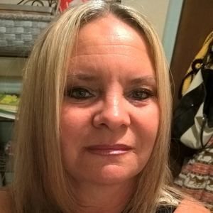 Meet your Posher, Connie